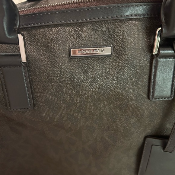 Michael Kors large weekender bag brown monogram print - Picture 4 of 5